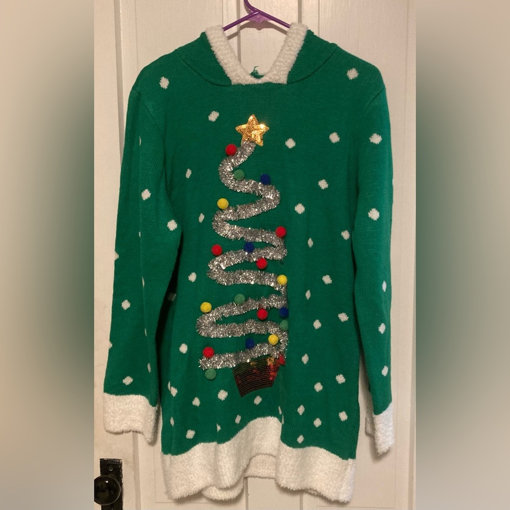 No Boundaries Green Holiday Sweater with Tree Design